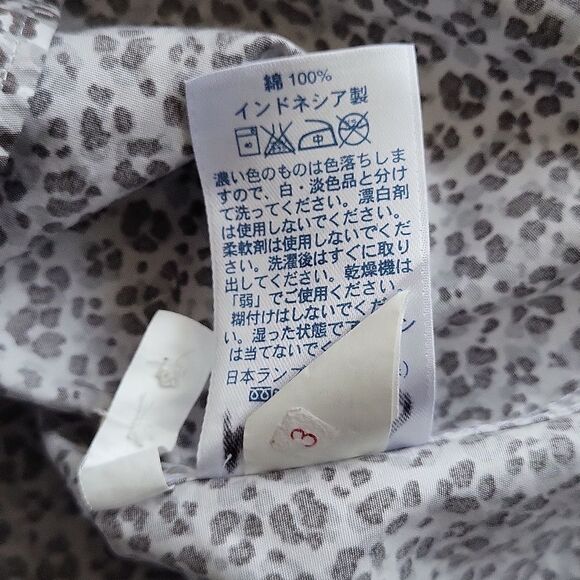 EUC No Iron Supima Lands' End women's half button down dress shirt, 8, cotton - Picture 9 of 9